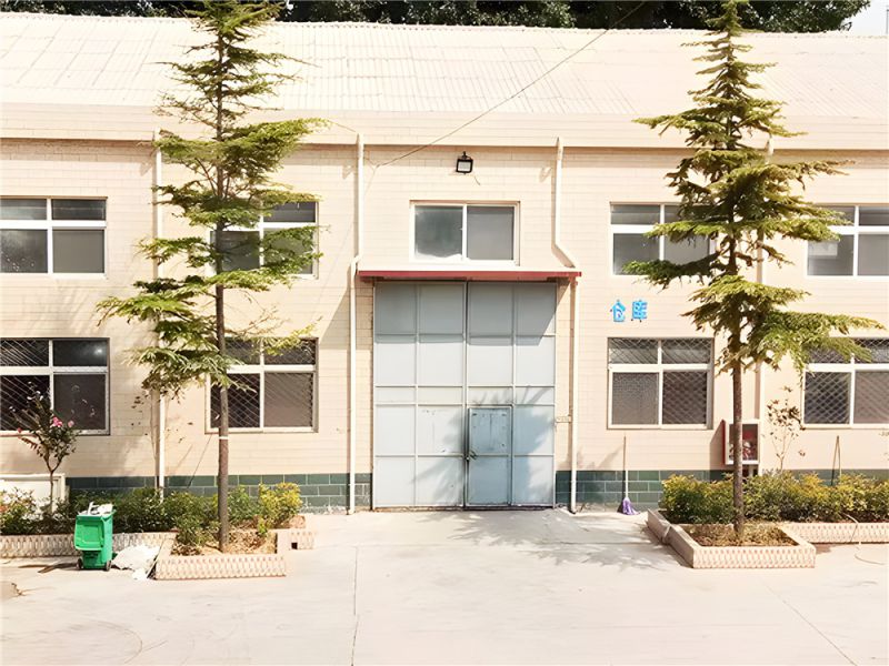 公司倉(cāng)庫(kù)